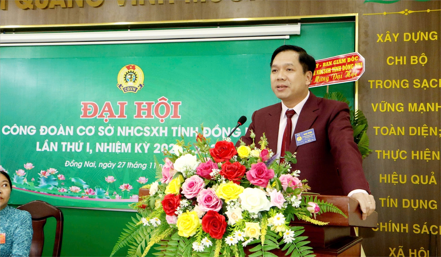 Phó Tổng Giám đốc Ngân hàng CSXH Việt Nam Vương Văn Minh phát biểu chỉ đạo Đại hội