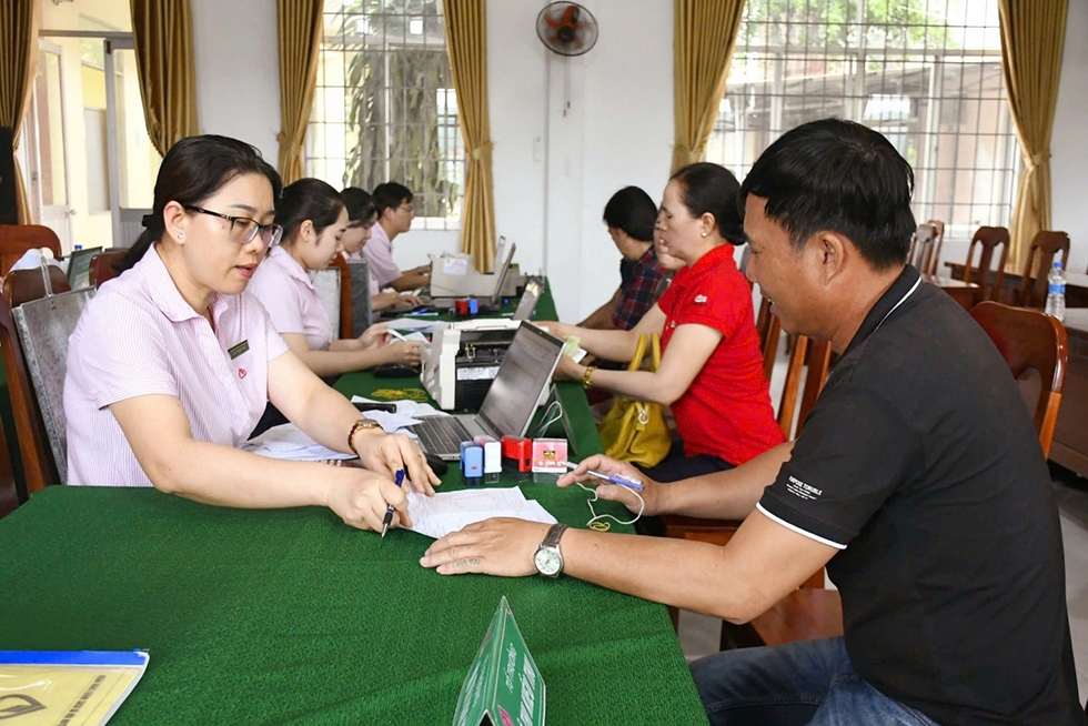 Các điểm giao dịch của hệ hống NHCSXH duy trì hoạt động giúp người dân tiếp cận thuận lợi nguồn vốn ưu đãi của Nhà nước