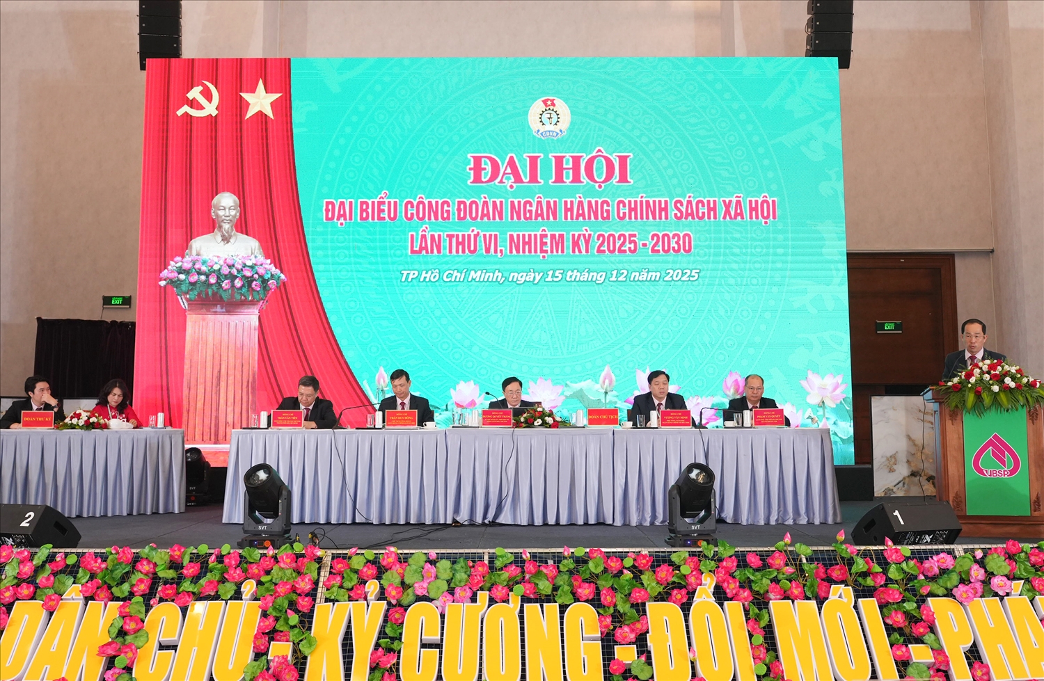 Đoàn Chủ tịch điều hành Đại hội