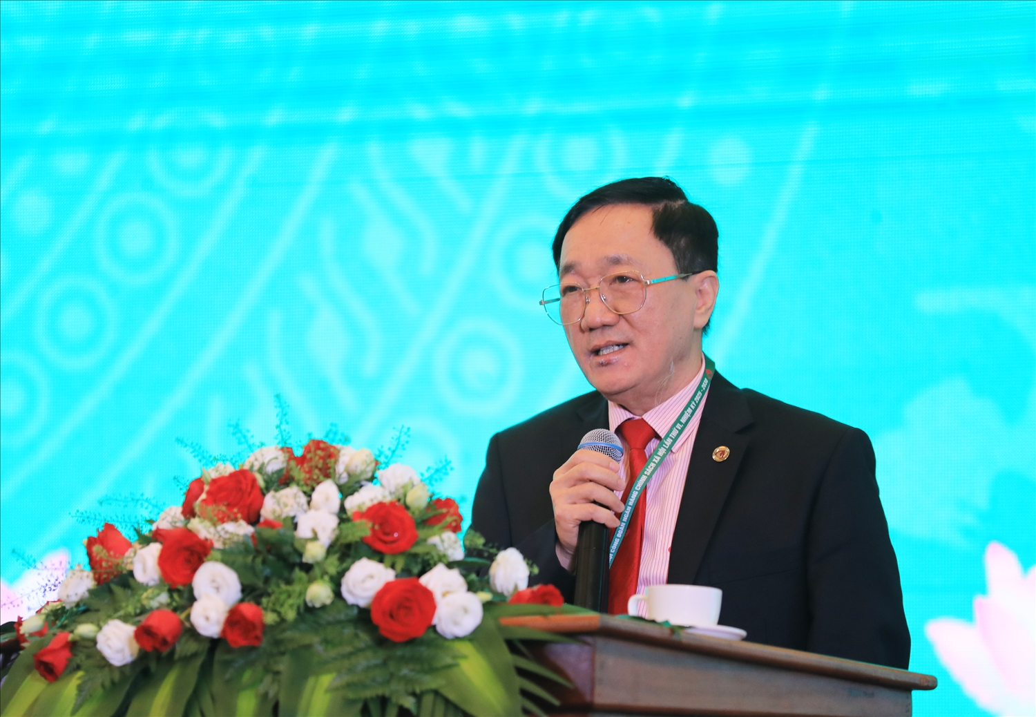 Tổng Giám đốc NHCSXH Dương Quyết Thắng phát biểu tại Đại hội