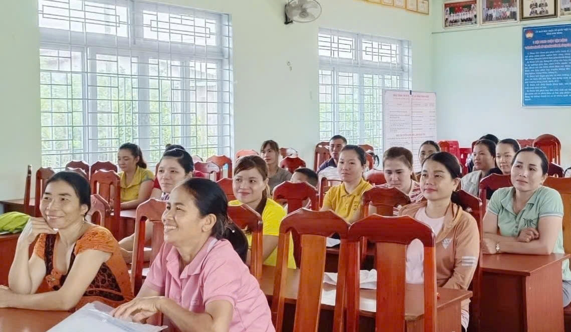 Nhiều học viên ở Krông Nô (Lâm Đồng) tham gia lớp đào tạo nghề (ảnh: NT)