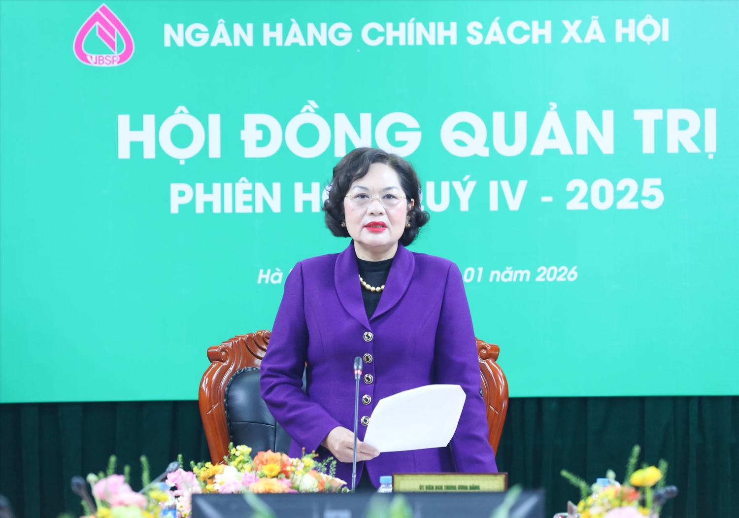 Thống đốc NHNN Việt Nam Nguyễn Thị Hồng - Chủ tịch HĐQT NHCSXH chủ trì phiên họp