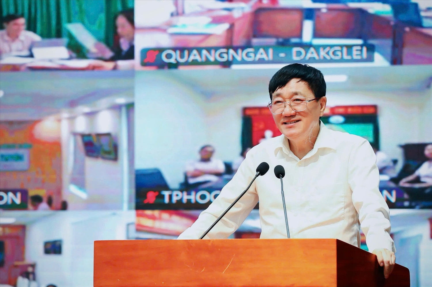 Tổng Giám đốc NHCSXH Dương Quyết Thắng phát biểu chỉ đạo tại hội nghị