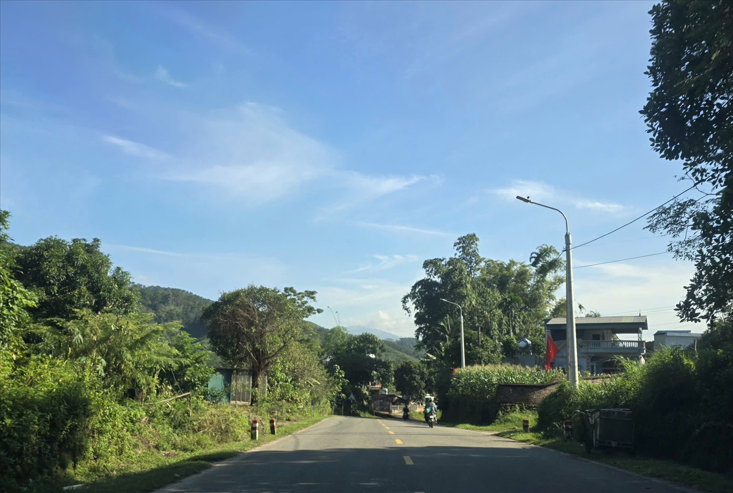 Hạ tầng giao thông ngày càng được nâng cao