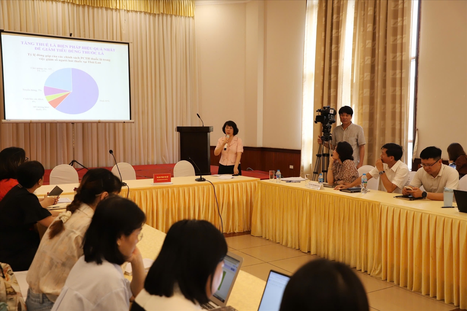 Quang cảnh buổi Hội thảo