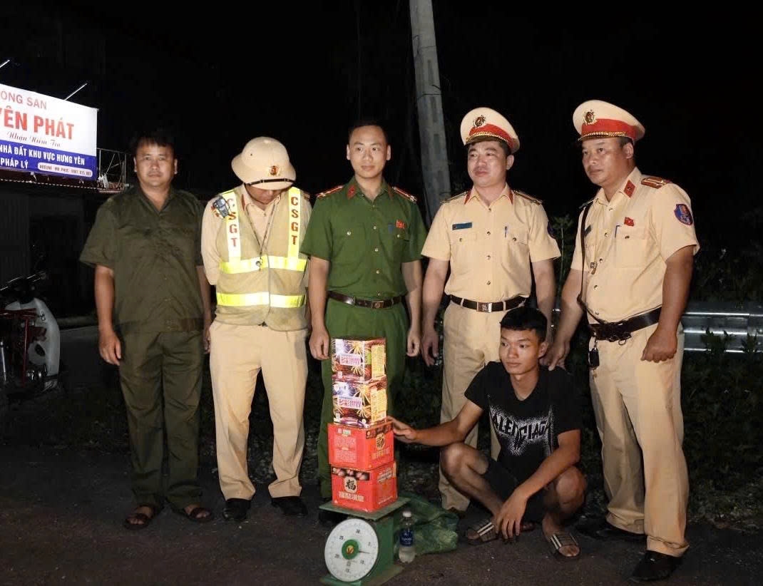 Ngày 19/8/2025 phát hiện, bắt giữ đối tượng tàng trữ pháo nổ trái phép.