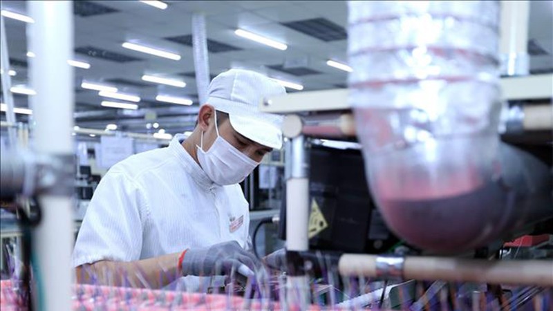 Dây chuyền sản xuất bản mạch điện tử tại Công ty TNHH Nexcon Việt Nam, vốn đầu tư của Hàn Quốc tại Bắc Ninh. (Ảnh tư liệu: Danh Lam/TTXVN)