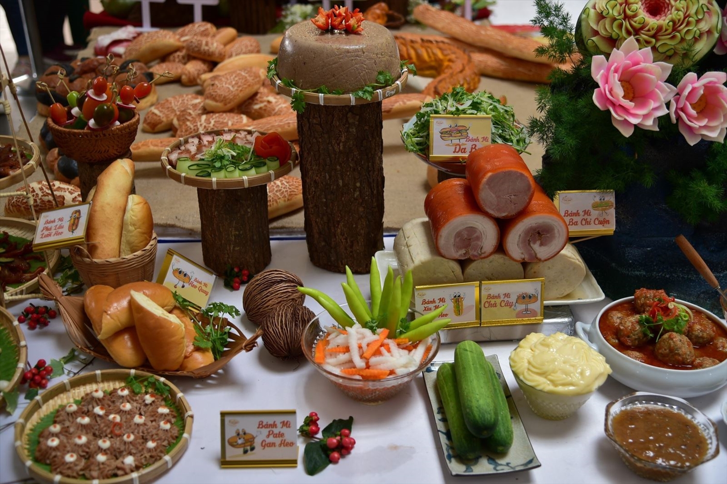 Mỗi loại nhân bánh mì mang theo đặc trưng văn hóa ẩm thực của Việt Nam