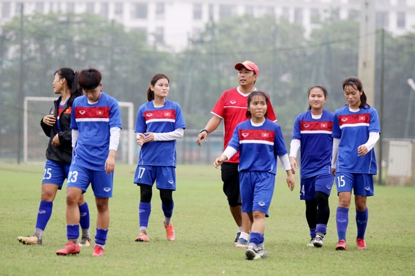 Đội tuyển U19 nữ Việt Nam đã tích cực tập luyện chuẩn bị cho giải đấu (Ảnh IT)