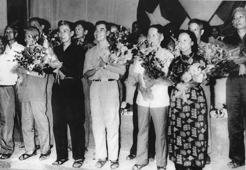 Chính phủ Cách mạng lâm thời Cộng hòa miền Nam Việt Nam trong buổi ra mắt, tháng 6 – 1969.