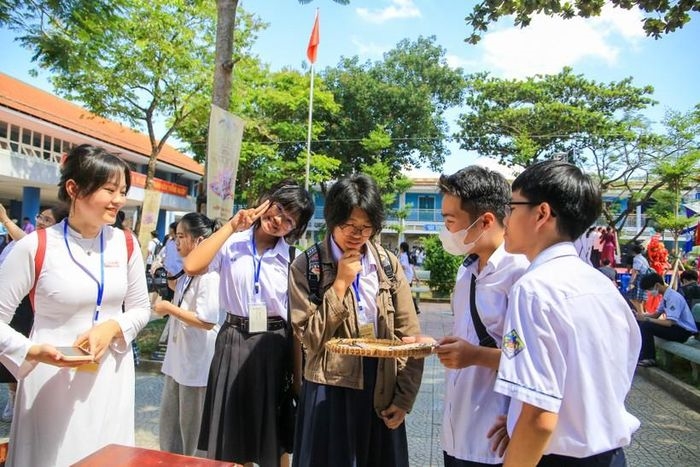 Học sinh 7 quốc gia tham dự Hội trại thanh thiếu niên đầu tiên tại Việt Nam.