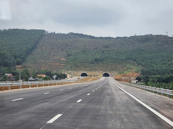 Cao tốc Bắc - Nam đoạn qua Thanh Hoá, Nghệ An chính thức thông xe từ 1/9.