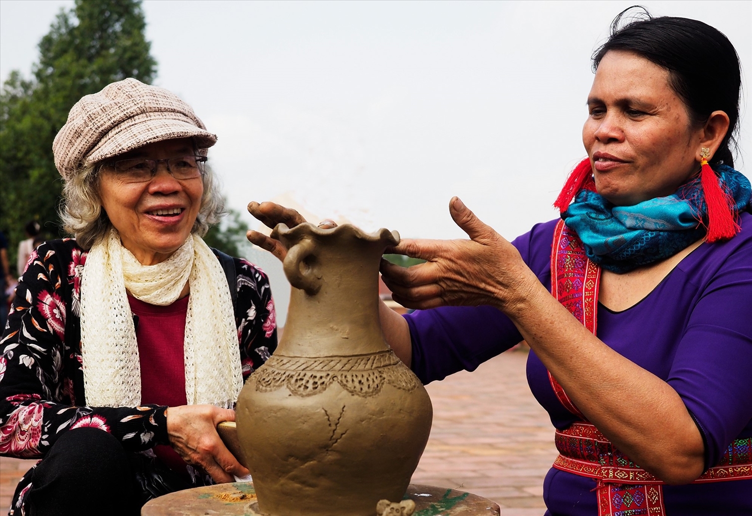 Những sản phẩm gốm có xuất xứ từ làng Bàu Trúc luôn mang vẻ đẹp rất riêng, đậm chất văn hóa, tín ngưỡng dân tộc Chăm 
